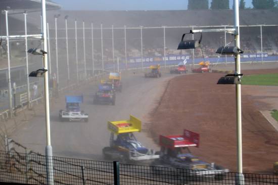 A rare shot of Nick Smith racing (in practice) at Wimbledon today - before damaging the front of his car on the turn 1 fence
