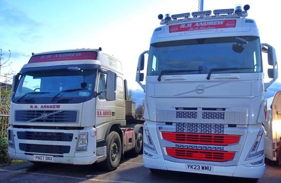 A Volvo FM440 & Volvo FH from Andrew's
