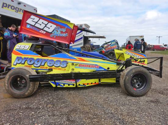 Paul Hines was in good form with a determined and aggressive drive to claim the Final win
