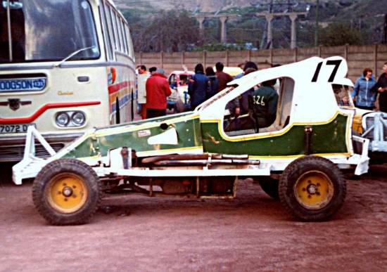 17 George Fleetwood.  He raced at Mike Parker tracks & around the north west
We knew this is an early 80's shot because a background car (Oggy) had been identified by Dave Wayne - but 'BaldyBouncer218' offered the positive ID! Cheers, Bouncer - know any of the others too?

