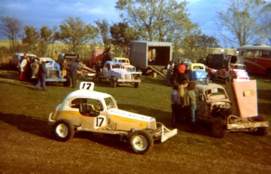 Newcomer 17 Mel Bassey in father-in-law 7 Darkie Wright's car
Bristol pits, in the middle background the similar Fiat Topolino bodied cars of 37 Don Evans and 327 Howard 'effin' Davies

