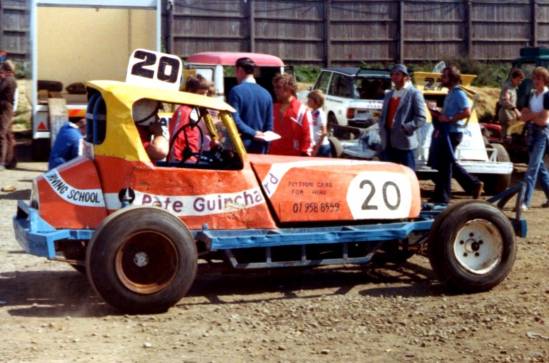 20 Pete Guinchard in '82 (Geoff Fawcett)
