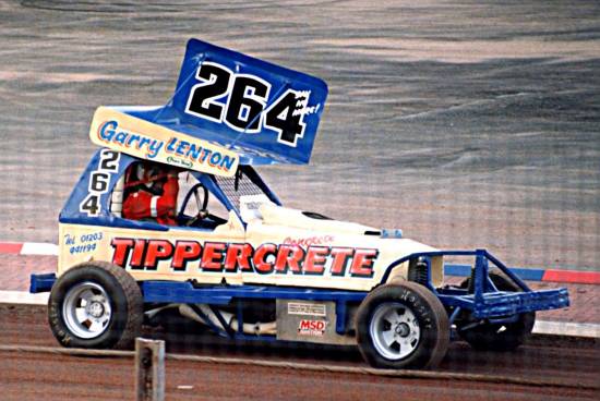 264 Garry Lenton at speed round Coventry 1998
