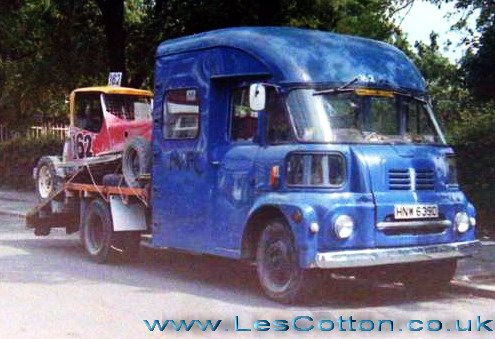 Al Wilson #162
Al's original Ex-GPO wagon...similar to Budgie's, but with the rear cut off. Several of these were bought at the same Auction, Rob Bradsell / Rob Lane / John Jones / Gordon Smith etc all had one
Keywords: Transporter Wagon