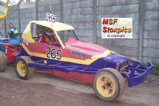 265 Rob Bradsell repainted for 2009 his final year.
