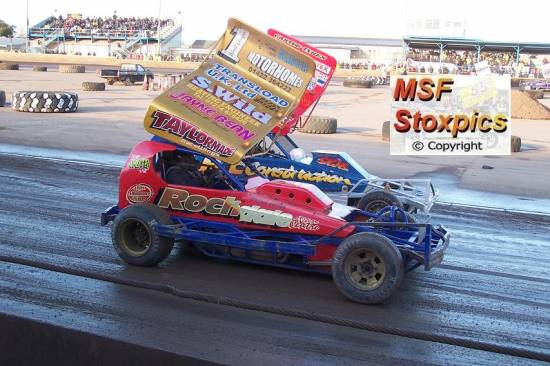 1 Stu Smith Jnr lines up for heat 2
