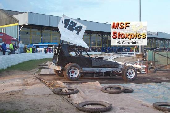 424 Mike Heywood in the ex 226 car
