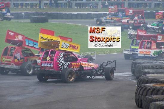 507 Neil Smith about to hit the tyres
