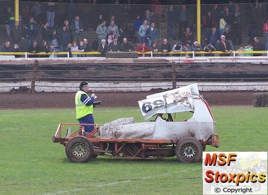 69 Steve Hattersley after his roll
