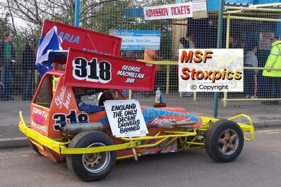 318 Macmillan Jnr with Plackard before the speedway racing
