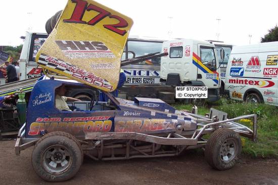172 Mickey Randall after a trip to the fence with 367
