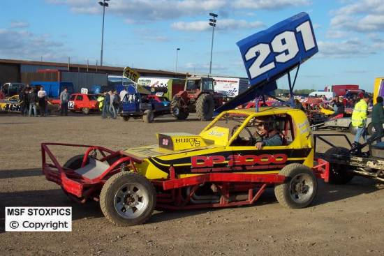 Dan Squire lines up for heat
