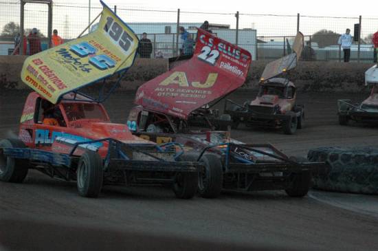 22 Will Yarrow and 195 Dean Whitwell
