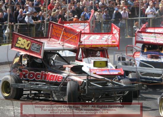 First corner of the semi... How Wainman got away...
49 more Buxton pics at: http://stox.never-enough.co.uk/photos.html
