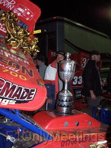 390 Stuart Smith Jnr - Took the Trophy, and Gold Roof from brother Andrew
