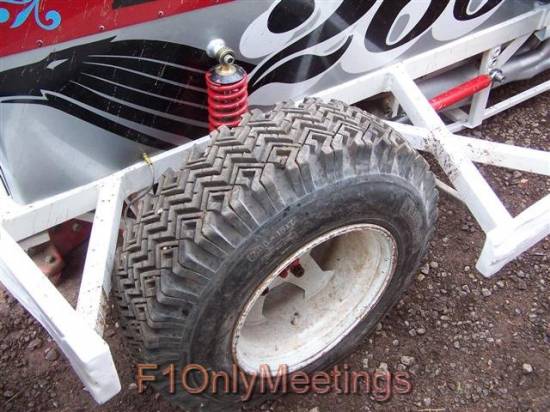 260 Dave Berresford's outside rear tyre - Long time since one like this has been used

