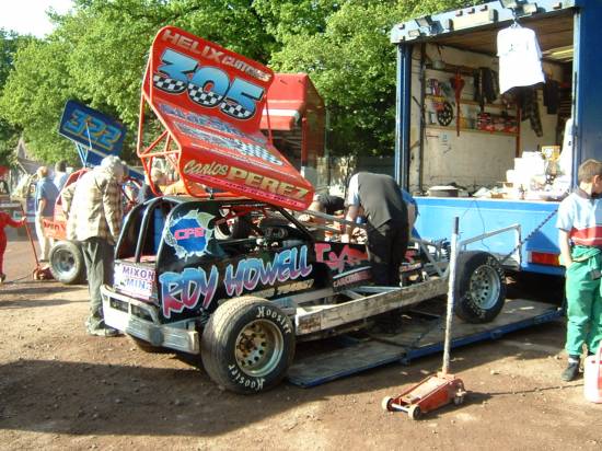 305 Carlos Perez off loading
late coventry pictures
