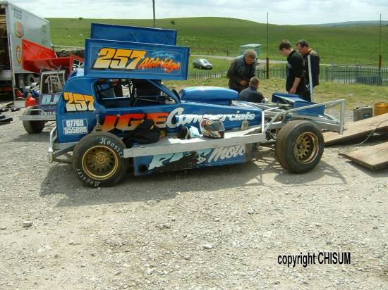 CHISUMS ROUNDUP
257 TIMMY ALDRIDGE EX MINI STOX DRIVER GOES WELL IN f1
