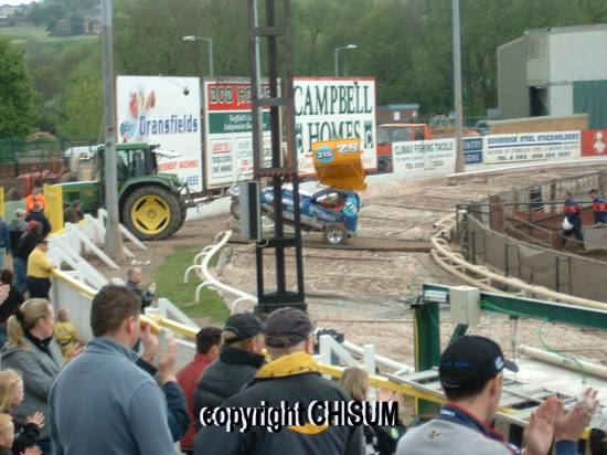 CHISUMS ROUNDUP
A POOR DAY FOR MELTON MOWBRAY DRIVER 215 GEOFF NICKOLS ON A RARE VISIT TO THE SHEFFIELD ARENA

