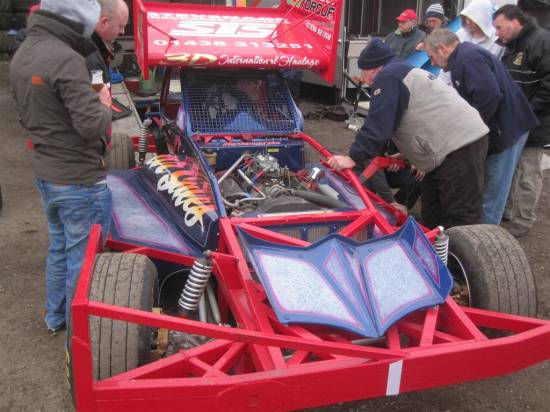 218, nice new paint job for 2012 - high standard as usual from team Fairhurst
