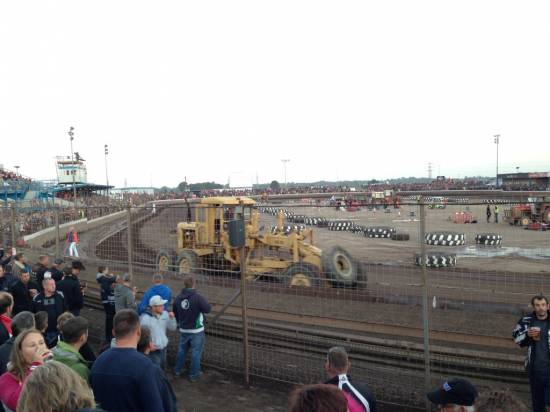 Grader out before the world final race
