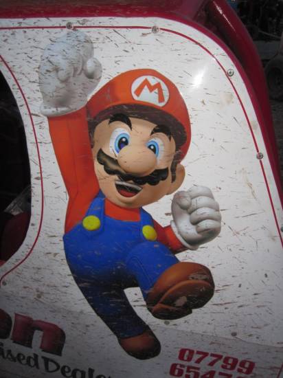 105, Super Mario
