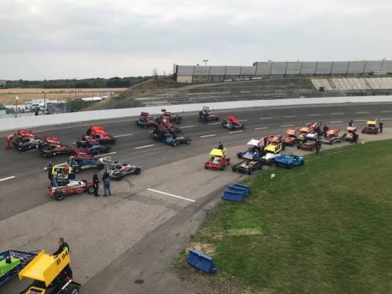 F2s lining up on the big oval ready to make their way onto the short oval. D1
