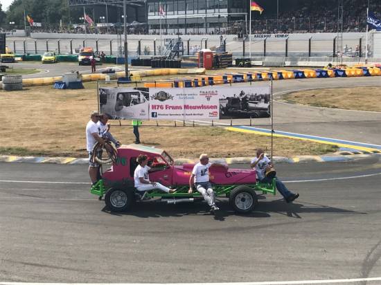 Parade lap for the F1 World Cup. D2
