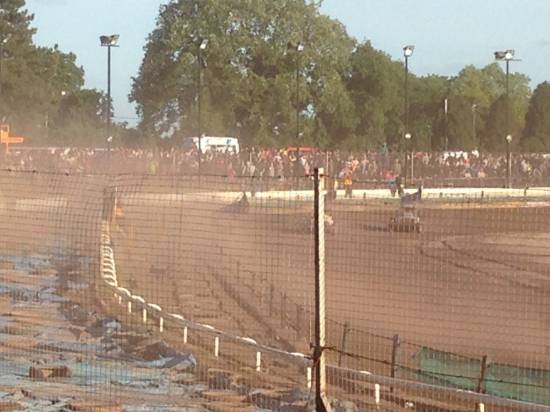 Heat 1 dusted up, there is a car halfway down the back straight!
