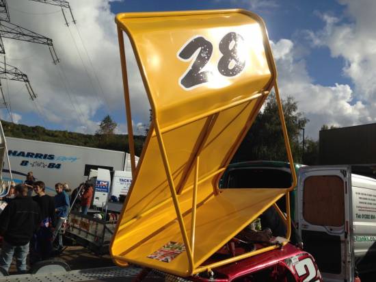 28, wing features the 'shelf' like the gold one on the 515 machine
