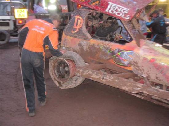 4, flat tyre and damage in the heat
