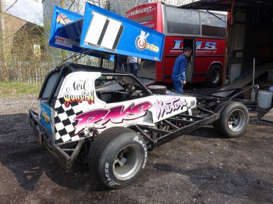 Neil Scriven loaded up after practice with oil pressure problems
