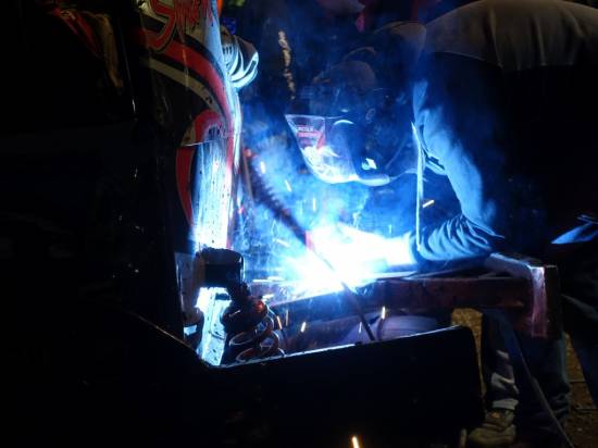 Welding the 390 chassis

