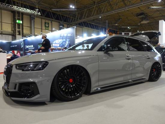 Audi RS4

