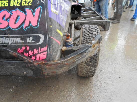 Sarge had a bent axle from y'day so did'nt race
