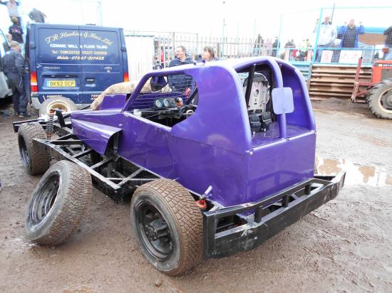 Karl Hawkins was out in the ex Rob Broome 41 car.
