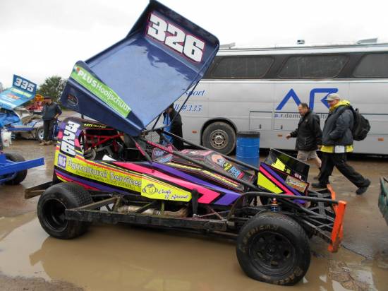 A wet start to the day around the Northampton pits - Mark Sargent 
