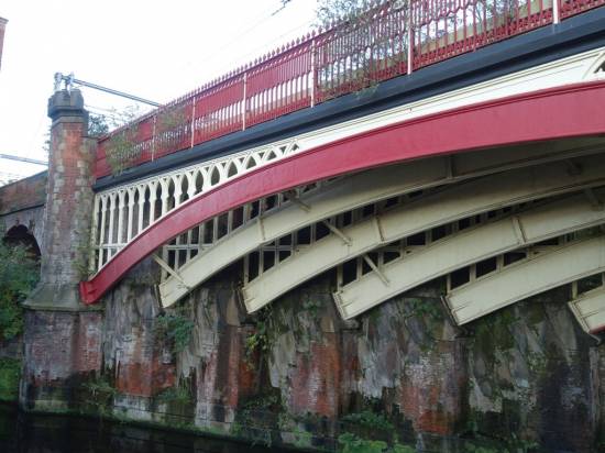 The heavily skewed securing points of another arch on the 1849 bridge as it crosses the Rochdale Canal

