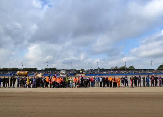 A moment to reflect as the drivers gathered to join us all in a minutes silence for Her Majesty Queen Elizabeth II
