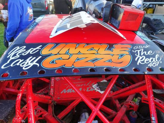 Remembering Uncle Gizzy on the Declan Honeyman (407) car
