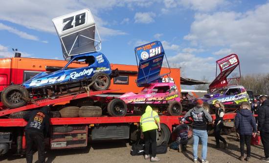 A breakdown on the Team Wainman race truck en route meant swapping kit over on to this set up

