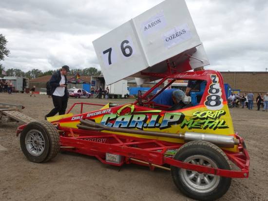 F2's also on the bill over the weekend - Aaron Cozens in his ex-Steve Mallinson (788) car
