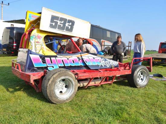Billy Speak gives the Callum Oakes-Kitson car a once over
