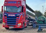 3_A_spotless_Larkins_Scania_S500.jpg