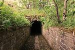 52_An_even_older_tunnel_from_the_late_1700_s_leads_under_the_canal~0.JPG