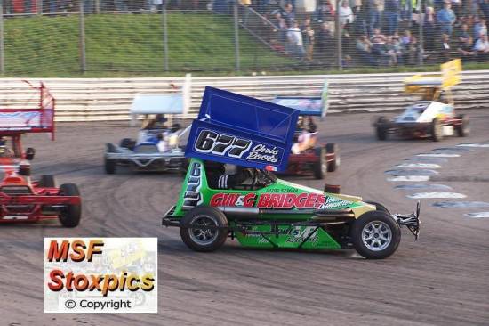 677 Chris Roots spins on turn 1 in speedway
