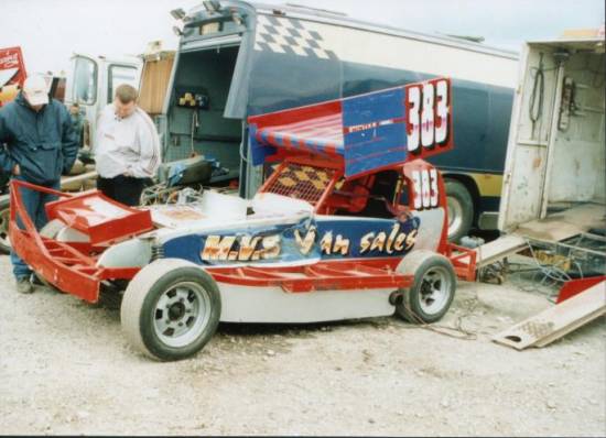 383 Dave Johnson Buxton pits 2000
