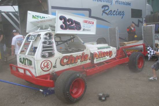 325 Richard Davies car being prepared
