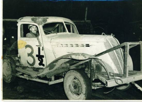 50,s stock cars
3 1/2 
Keywords: staines fifties stock car racing