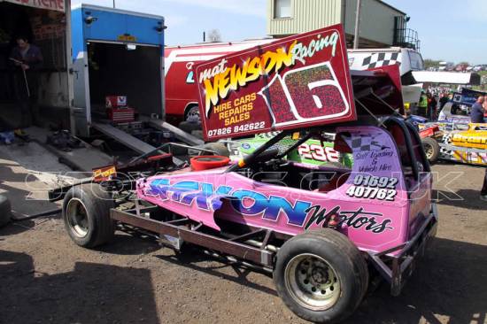#16 Matt Newson
metal flake chassis paint.... NICE 
